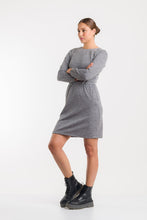 Cargar imagen en el visor de la galería, Vestido enresortado manga larga gris
