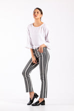 Cargar imagen en el visor de la galería, PANTALON DE RAYAS 5 BOLSILLOS - NEGRO
