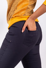 Cargar imagen en el visor de la galería, pantalon capri
