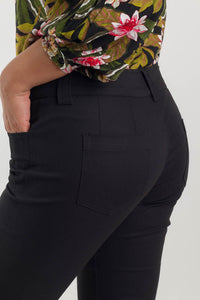 PANTALON CAPRI 5 BOLSILLOS EN ALGODÓN - NEGRO